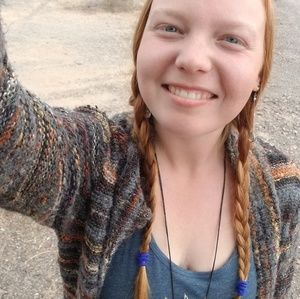 Meet your Posher, Madalyn